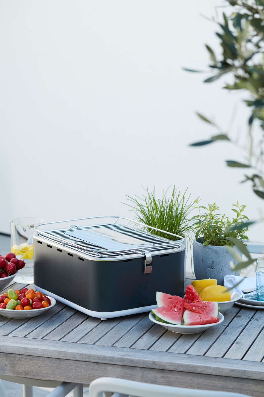 barbecook-carlo-tischgrill-urban-grey-holzkohle-6-pers image 5