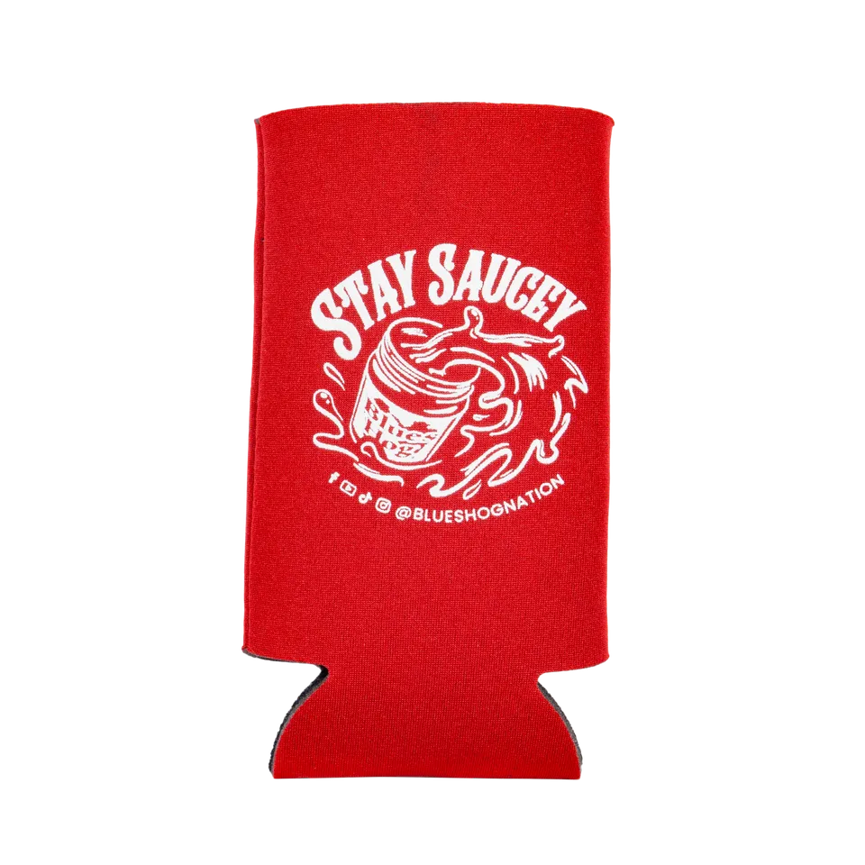 blues-hog-stay-saucey-slim-koozie-dosenk-hler-rot-isoliert image 1