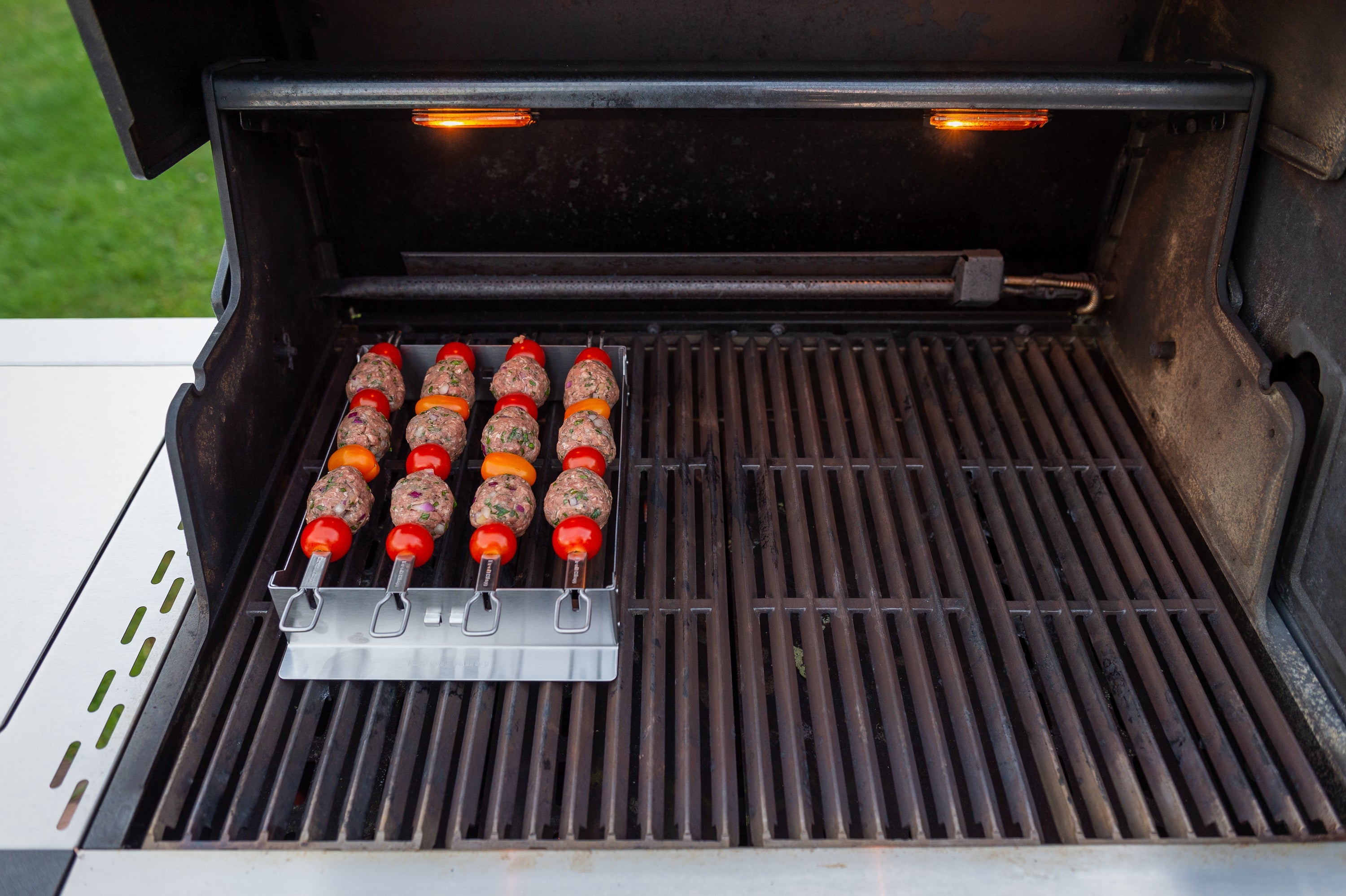 broil-king-kebab-rack-schaschlik-halter-edelstahl-mit-4-spie-en image 5