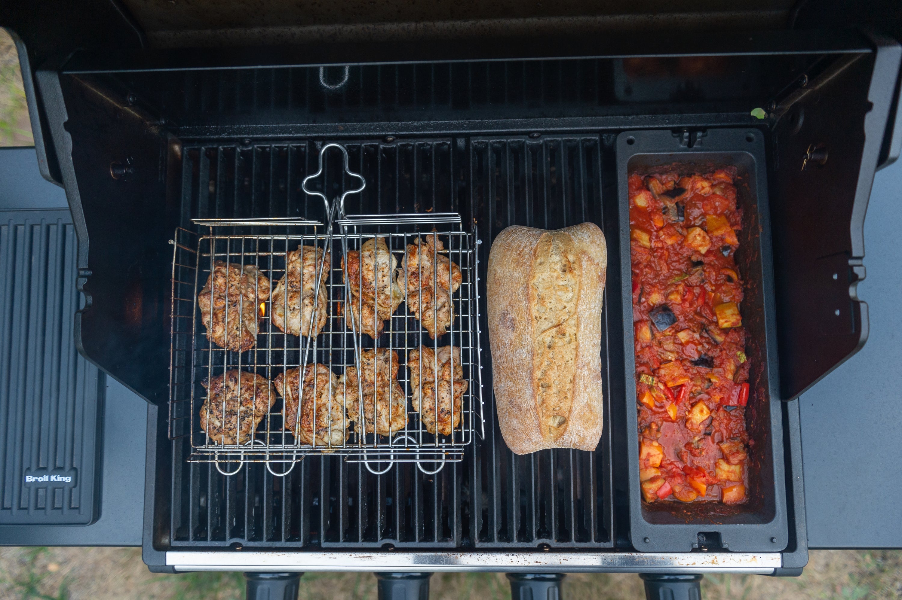 broil-king-baron-cast-wok-gusseisen-grillwok image 4