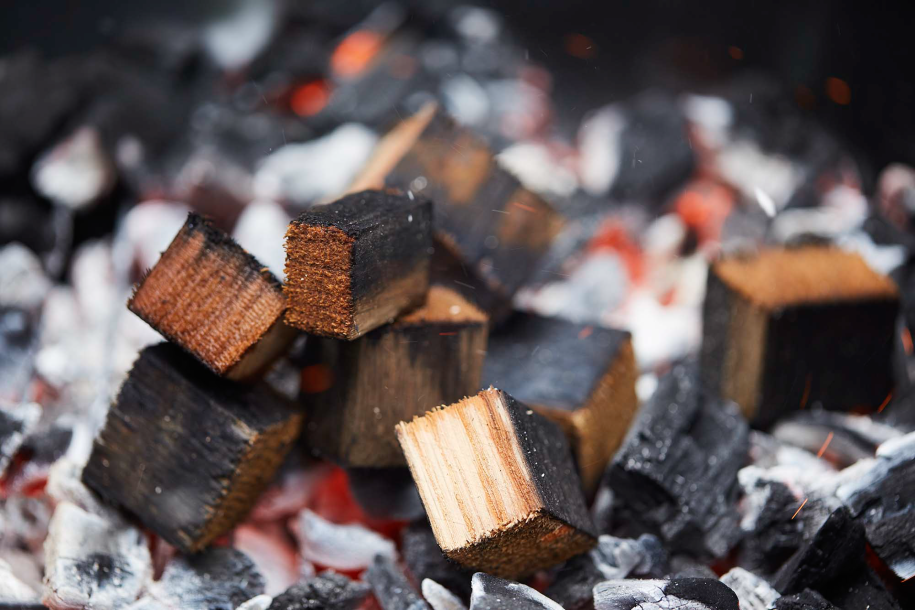 barbecook-oskar-holz-chunks-eiche-900g-r-ucherholz image 7